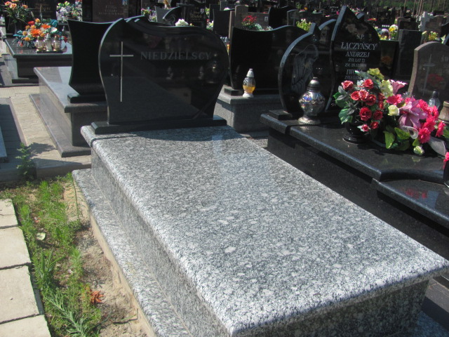 Grób Leon Niedzielski