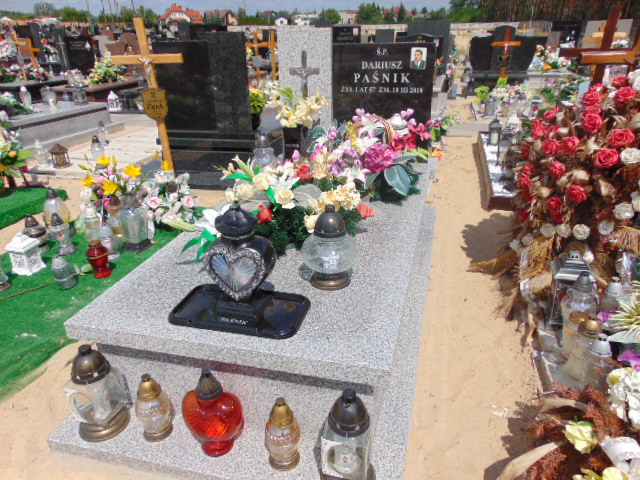 Grób Dariusz Paśnik